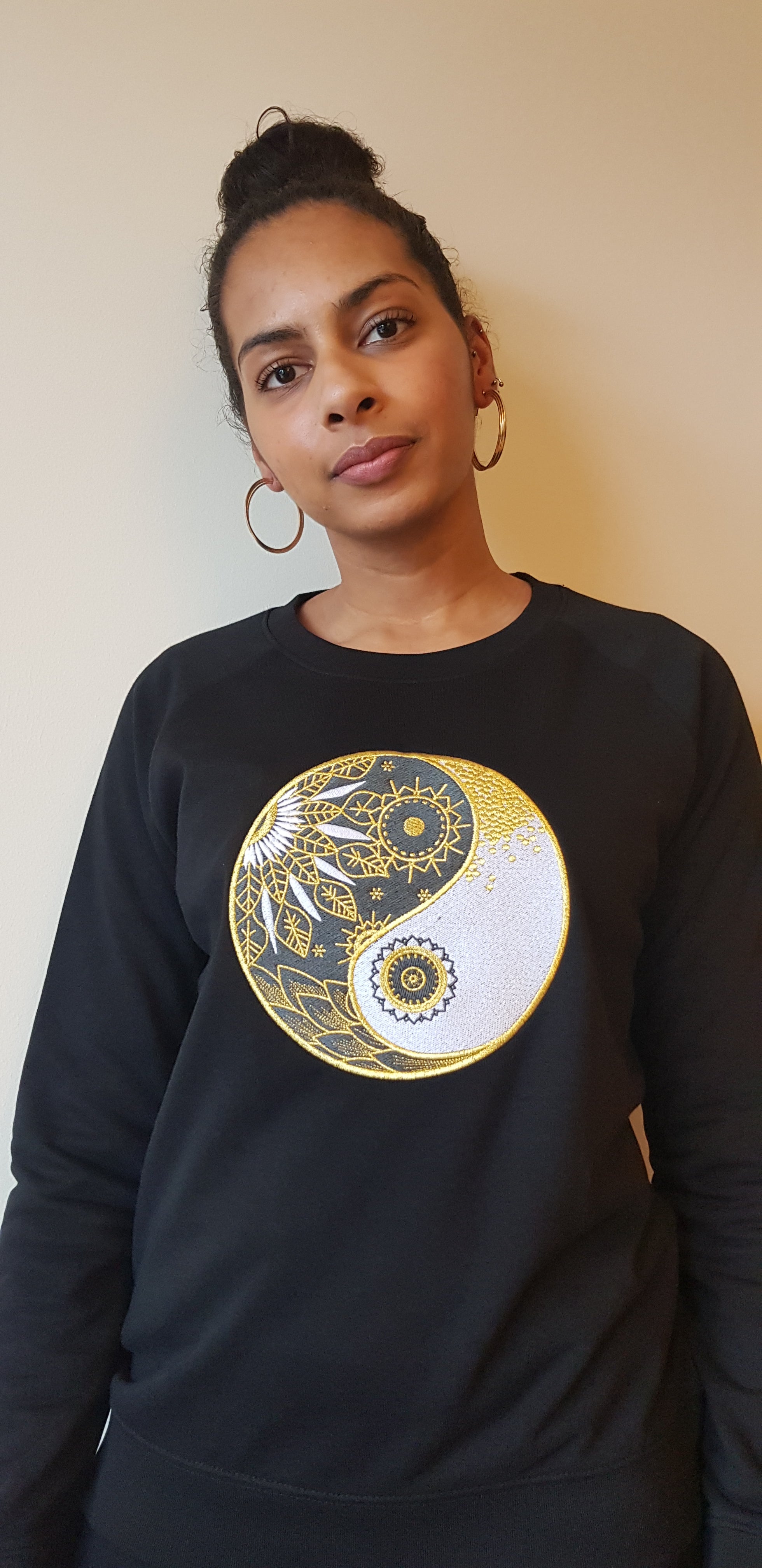 Ying Yang embroidered sweatshirt unisex - AlkhemistVision